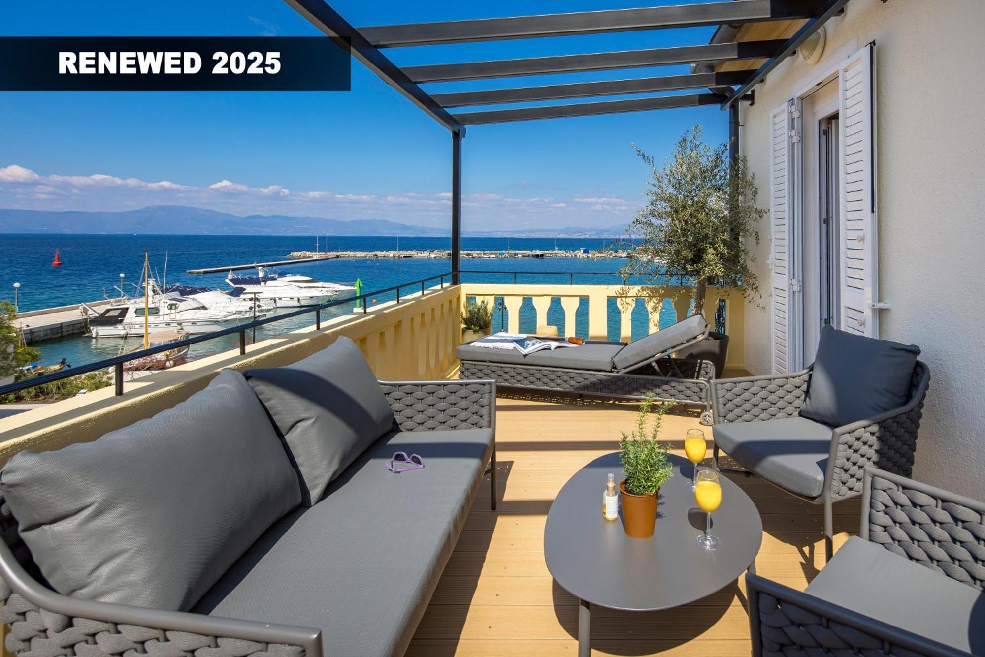 The House Hotel Malinska Bagian luar foto